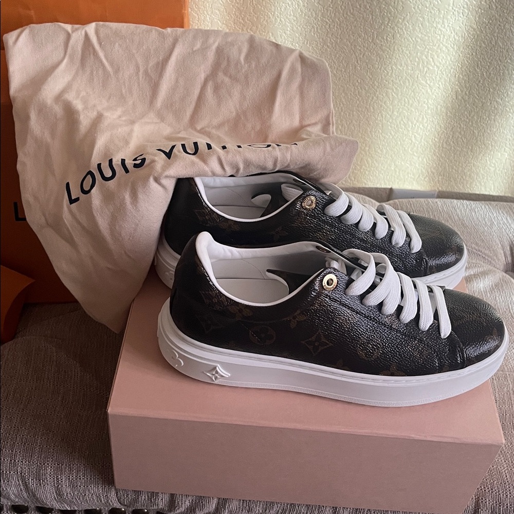 Louis Vuitton Women Time Out Sneakers - Picture 2 of 13
